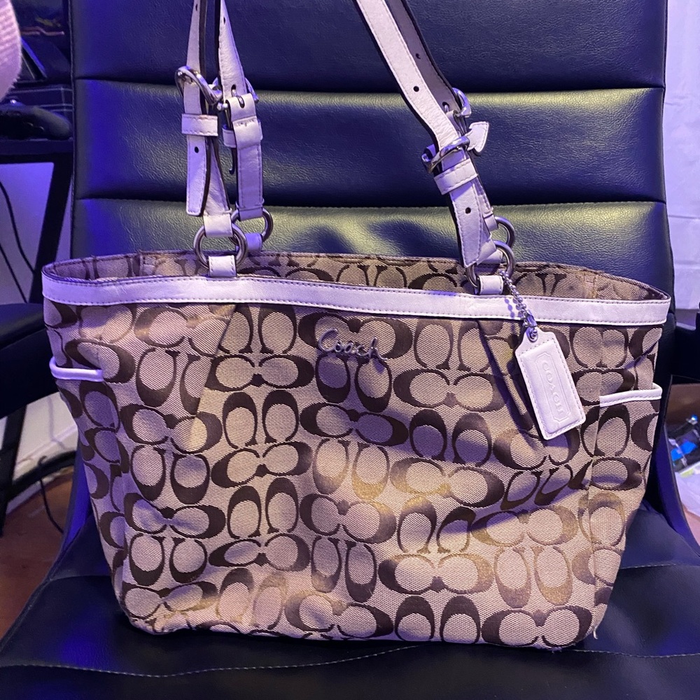 coach purse - Picture 5 of 6
